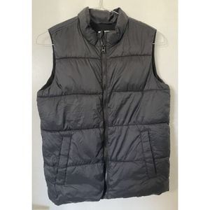 Old Navy Women's Puffer Vest Black Sleeveless High Neck Winter Jacket Sz XL NWOT